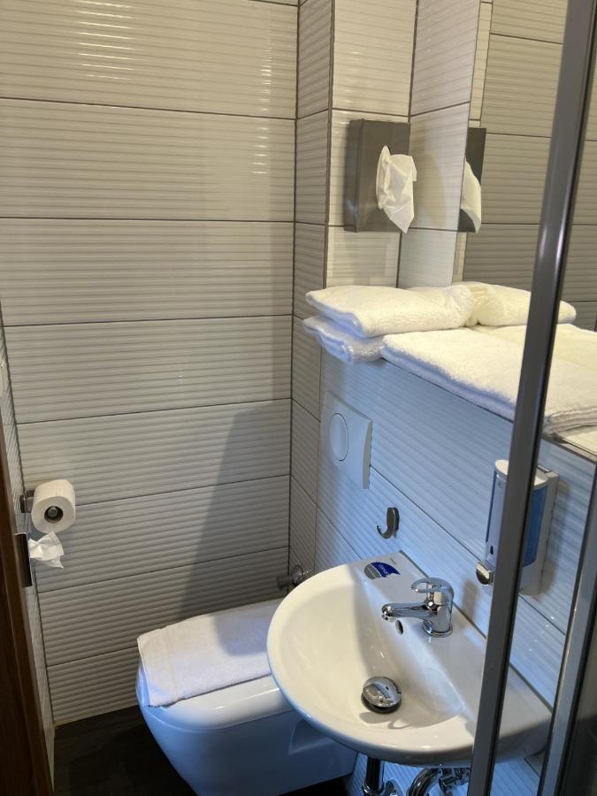 Hotel Pasa Paradies Kostenlose Parkplaetze Hanau Εξωτερικό φωτογραφία